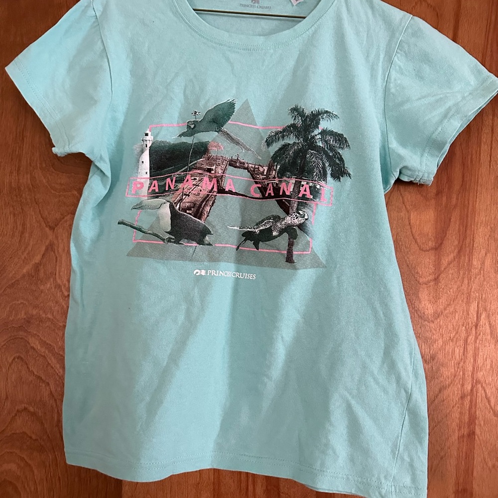 Princess Cruises short sleeve women’s medium t-shirt Panama Canal light green